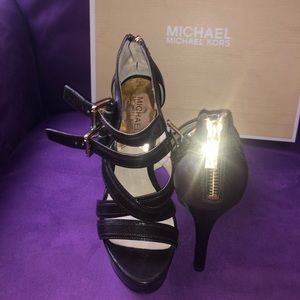 Michael Kors 7 1/2 M Women’s Dk Choc Platform Shoe